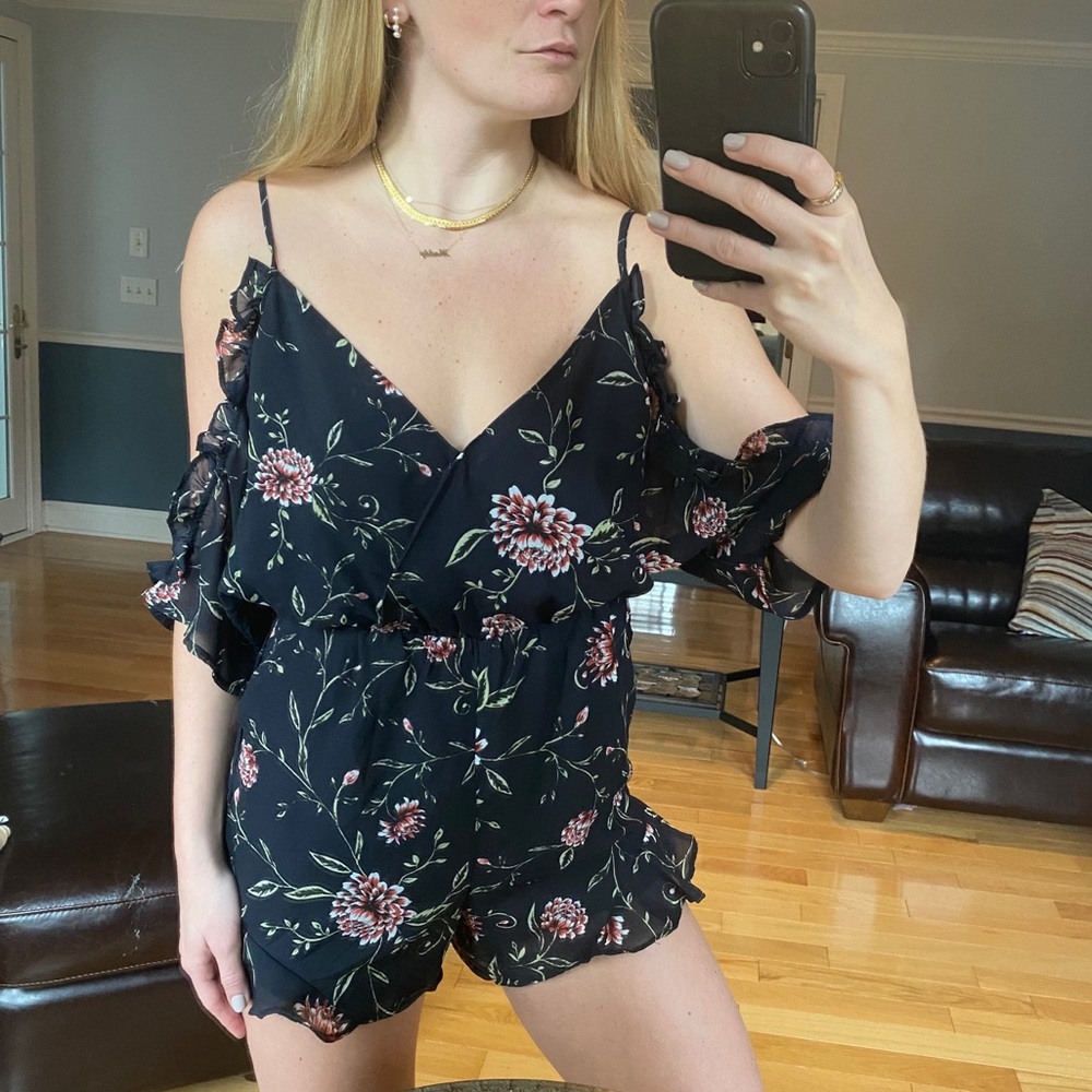 Bardot size 4/xs Romper Off Shoulder